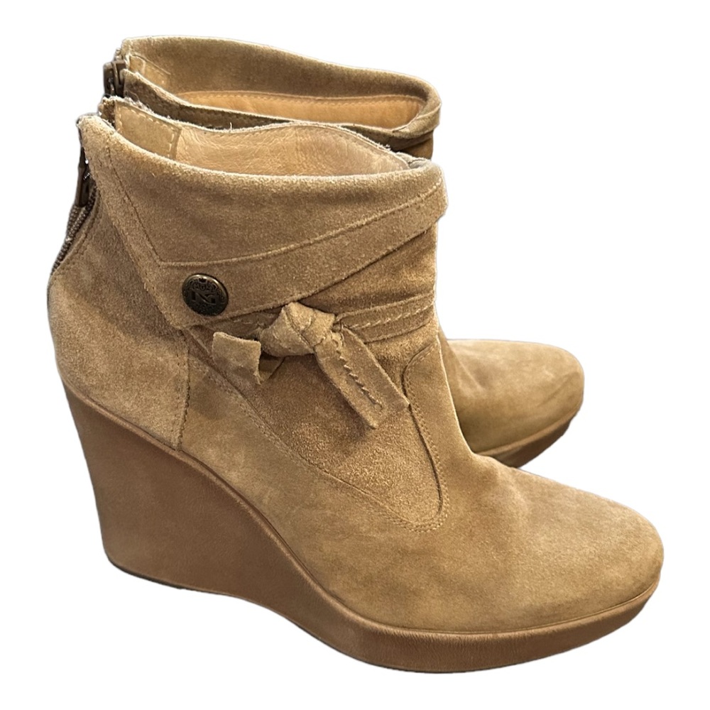 L- Vera Gomma Beige boots on heels with zipper + gift 🎁